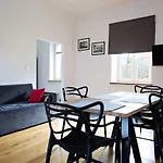 Folk Krakowskie Przedmiescie Apartmán *